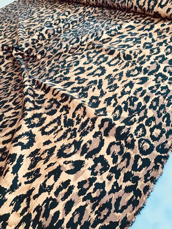 Animal Pattern Printed Silk and Wool Twill - Brown / Black / Tan