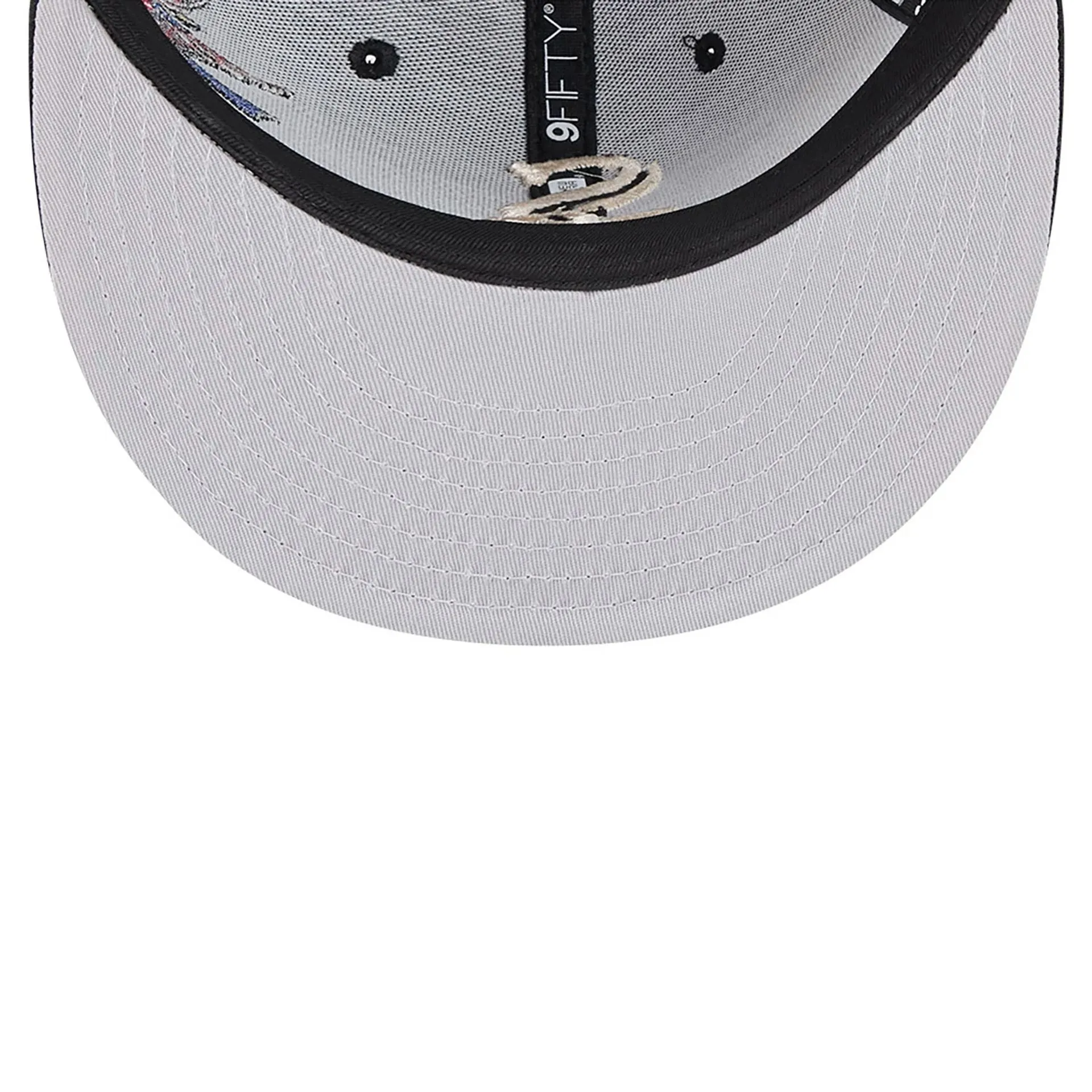 Chicago White Sox City Art Black 9FIFTY Snapback Cap