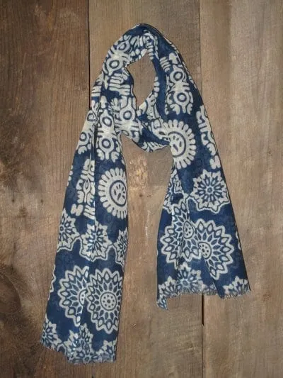 Medallion Print Lightweight 100% Wool Scarf - 8 Colors!