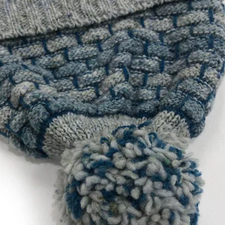 Pom Pom hat - blue